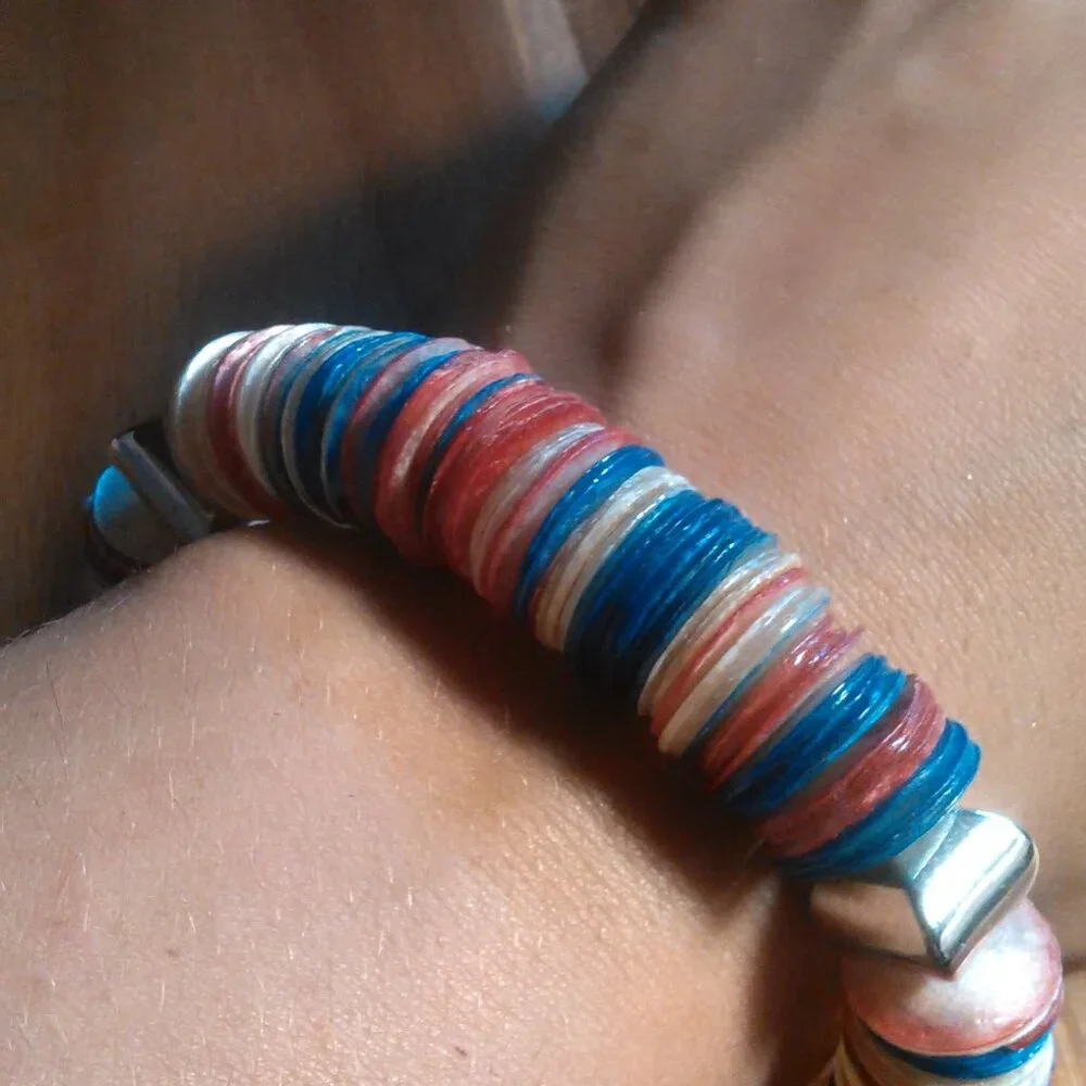 Multi Color Shell And Silvertone Beaded Stretch Bracelet